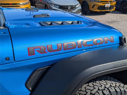Used 2024 Jeep Wrangler Rubicon image 9