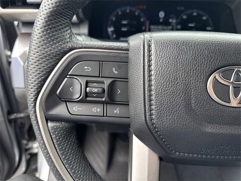 Used 2024 Toyota Tacoma TRD Off-Road w/ TRD Off Road Premium Package image 21