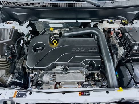 Used 2023 Chevrolet Equinox Premier FWD image 29
