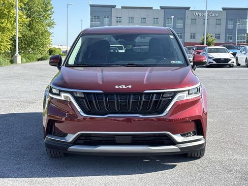 Used 2024 Kia Carnival EX FWD image 29