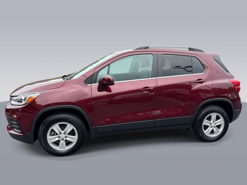 Used 2017 Chevrolet Trax LT AWD/4WD image 4