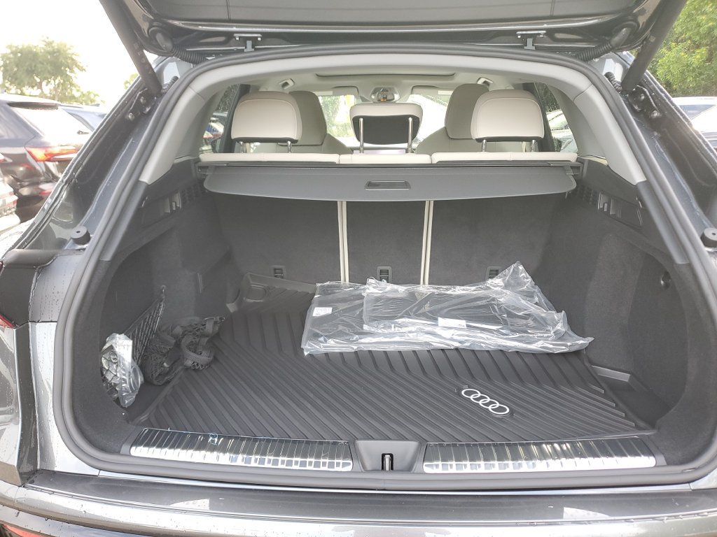 New 2026 Audi Q5 Premium Plus AWD/4WD image 15