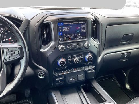 Used 2022 GMC Sierra 1500 AT4 w/ AT4 Premium Package AWD/4WD image 6