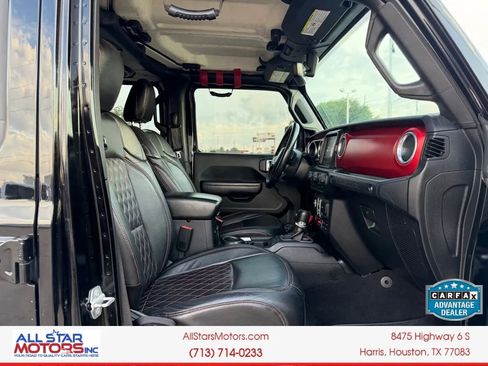 Used 2018 Jeep Wrangler Unlimited Rubicon AWD/4WD image 18