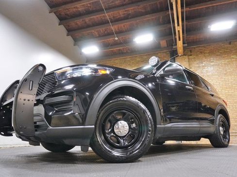 Used 2021 Ford Explorer 4WD Police Interceptor w/ Ultimate Wiring Package image 3