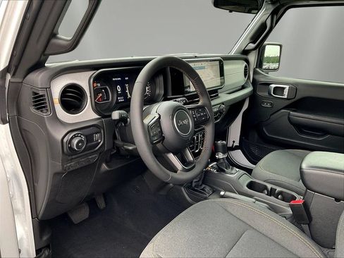 Used 2024 Jeep Wrangler Unlimited Sport AWD/4WD image 19