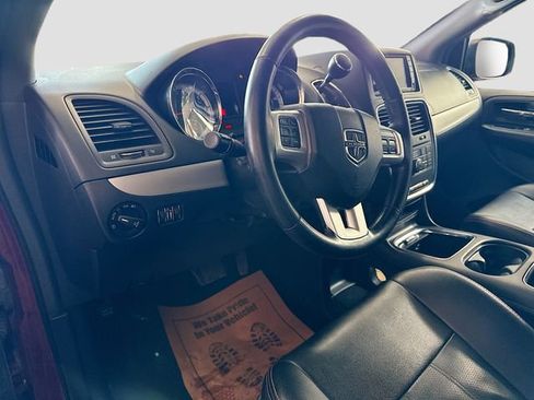 Used 2019 Dodge Grand Caravan GT FWD image 8
