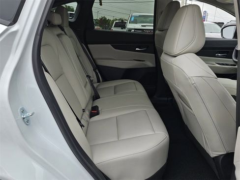 New 2025 Nissan Murano SV image 12