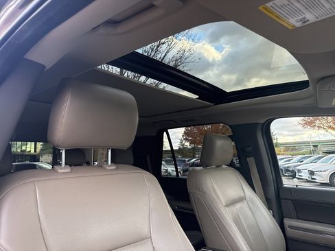 Certified 2019 Ford Expedition XLT w/ Equipment Group 202A image 34