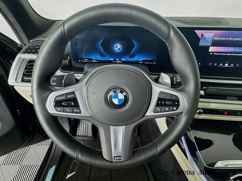 Used 2026 BMW X7 xDrive40i w/ Executive Package image 11