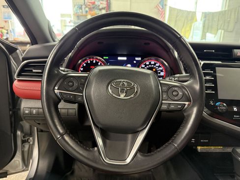 Used 2019 Toyota Camry XSE w/ Navigation Package image 11