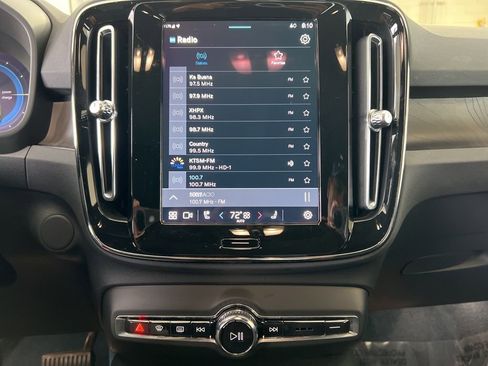 Used 2023 Volvo XC40 Recharge Ultimate w/ Protection Package Premier image 39