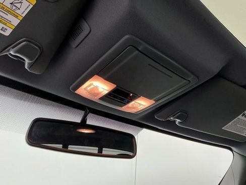 Used 2014 Ford F150 Lariat w/ Equipment Group 502A Luxury AWD/4WD image 22