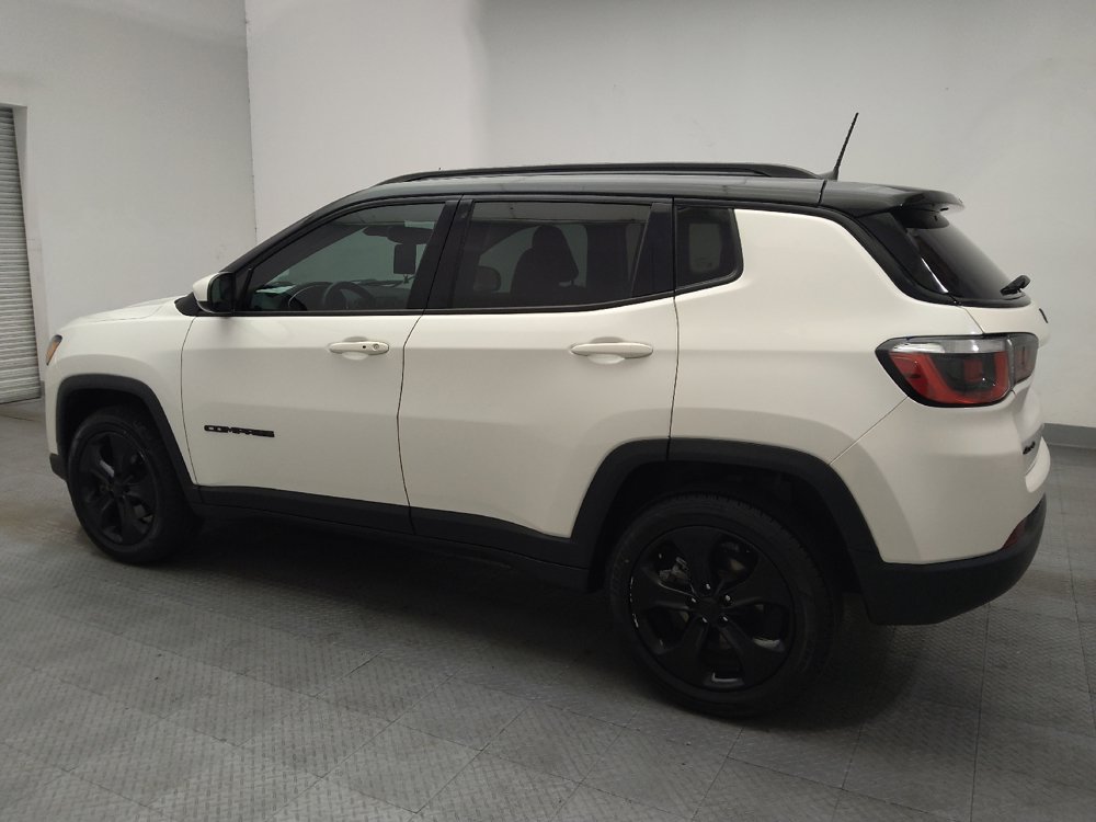 Used 2018 Jeep Compass Latitude w/ Popular Equipment Group AWD/4WD image 3