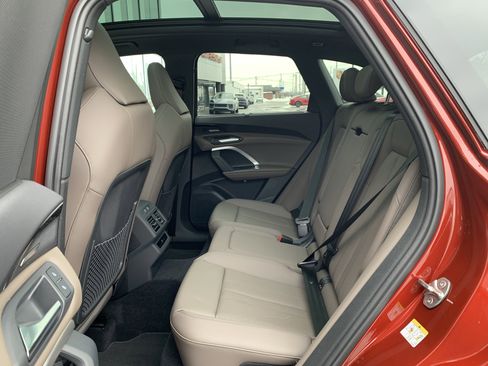 New 2025 Audi Q5 Premium Plus image 14