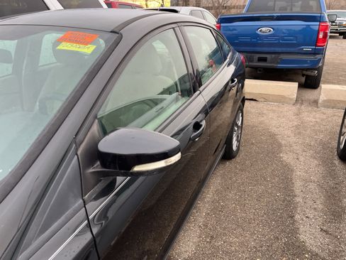 Used 2015 Ford Focus SE image 8