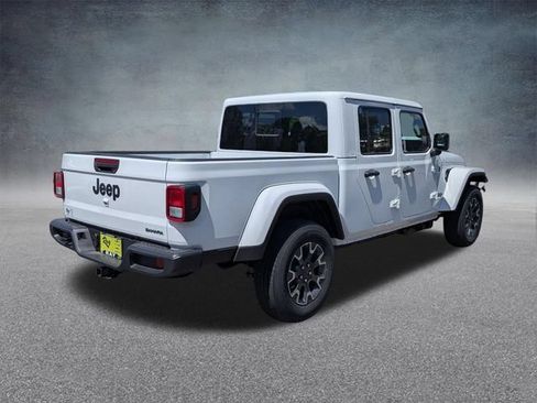 New 2026 Jeep Gladiator Sport AWD/4WD image 4