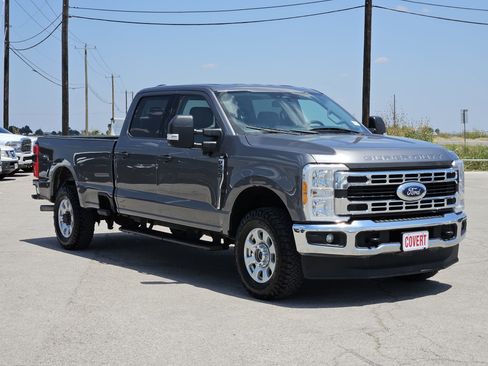 Used 2023 Ford F250 XLT w/ 360-Degree Camera Package AWD/4WD image 3