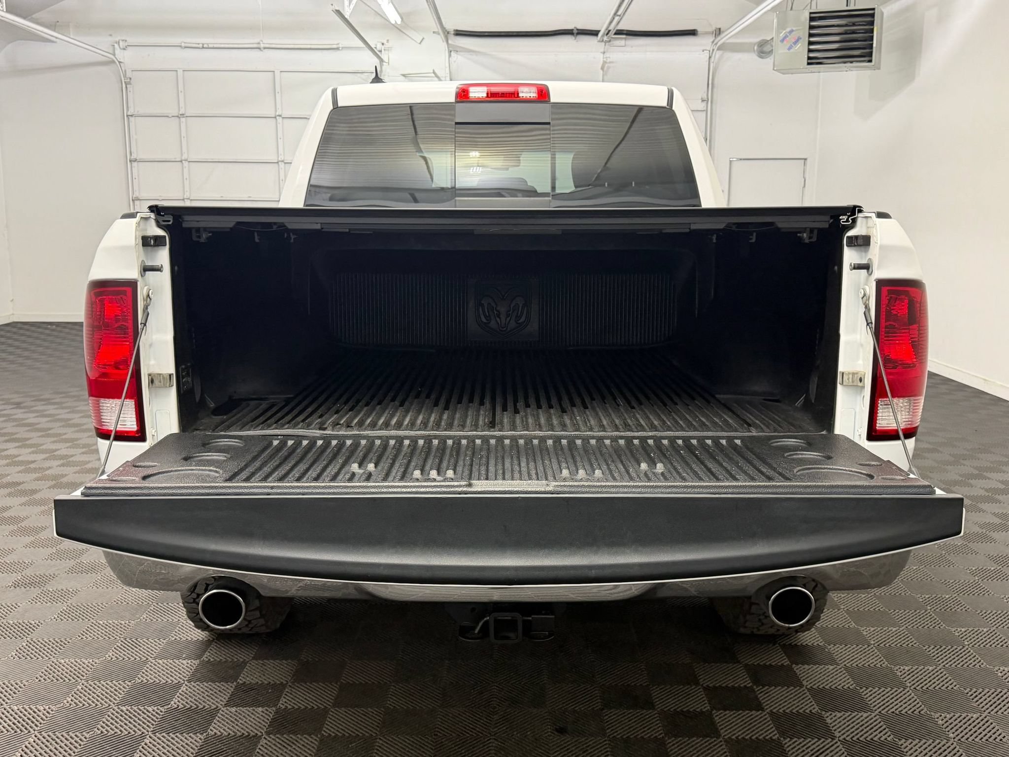 Used 2016 RAM 1500 Big Horn RWD image 23