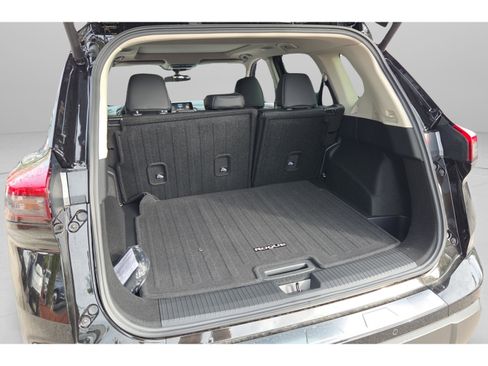 New 2026 Nissan Rogue SV w/ SV Premium Package FWD image 13