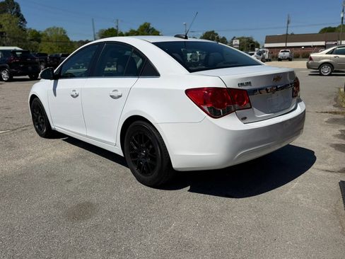 Used 2016 Chevrolet Cruze LT image 9