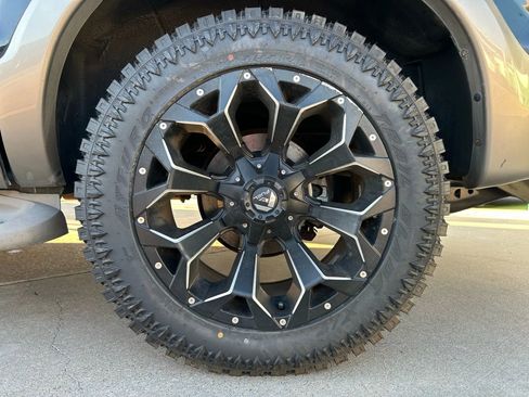 Used 2003 Ford Excursion Eddie Bauer image 26