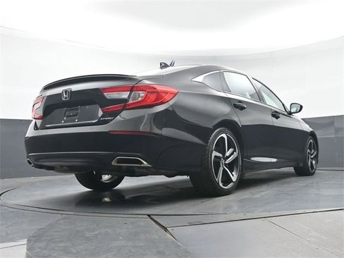 Used 2021 Honda Accord Sport image 32