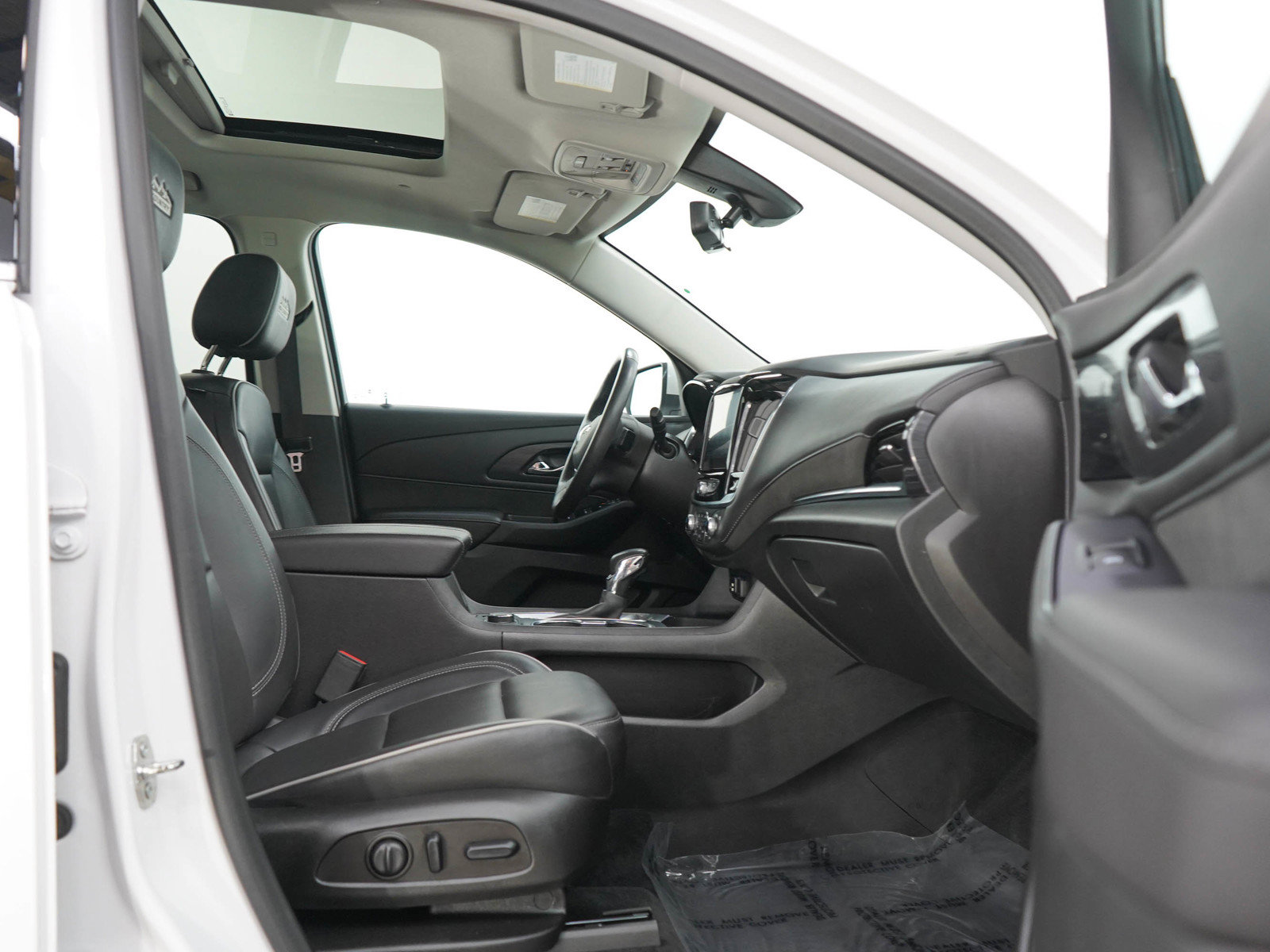Used 2021 Chevrolet Traverse High Country AWD/4WD image 11
