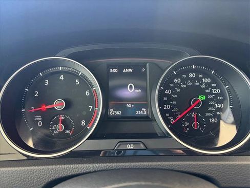 Used 2020 Volkswagen GTI SE FWD image 15