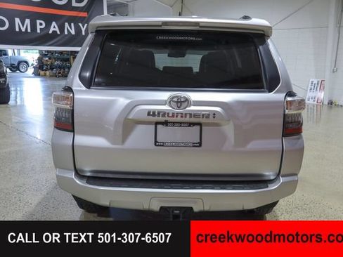 Used 2020 Toyota 4Runner SR5 Premium AWD/4WD image 23