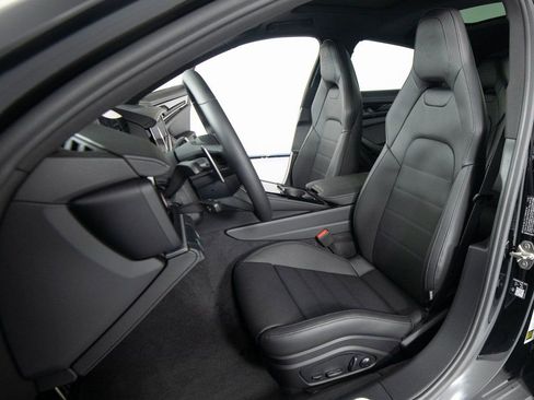 New 2026 Porsche Panamera 4 image 16