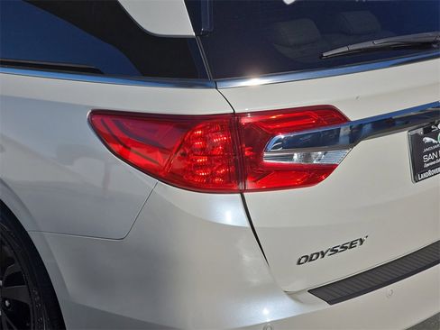Used 2019 Honda Odyssey Elite image 40