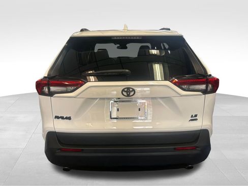 Certified 2020 Toyota RAV4 LE w/ All Weather Liner Package AWD/4WD image 5