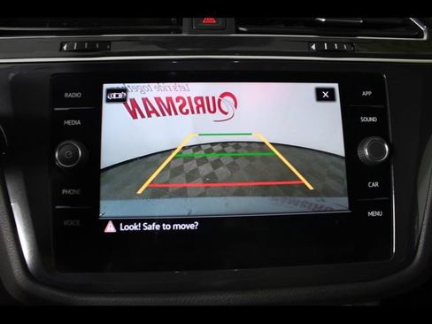 Used 2022 Volkswagen Tiguan SE R-Line AWD/4WD image 25