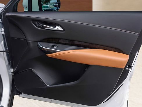 Certified 2023 Cadillac XT4 Sport FWD image 29