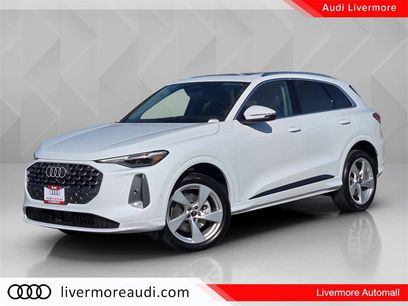 New 2025 Audi Q5 2.0T Premium Plus