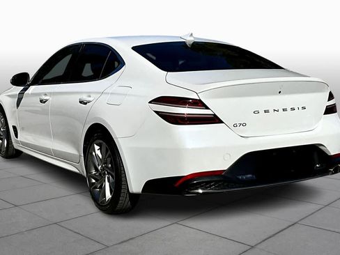Used 2022 Genesis G70 2.0T image 11