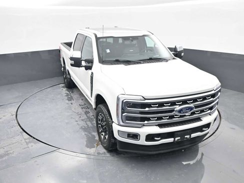 Used 2024 Ford F250 Platinum image 26