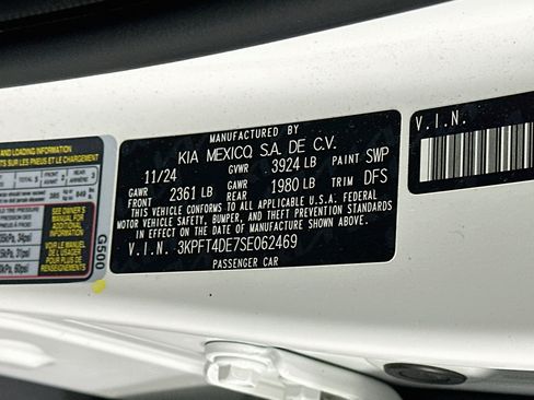 Used 2025 Kia K4 FWD image 12