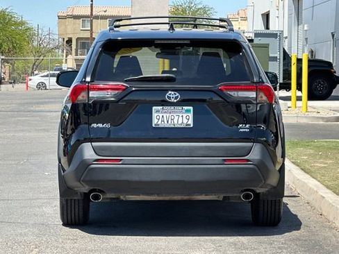 Used 2021 Toyota RAV4 XLE w/ Convenience Package AWD/4WD image 4