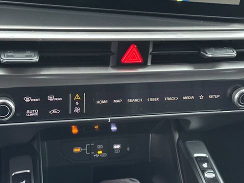 New 2026 Kia Sorento S FWD image 21