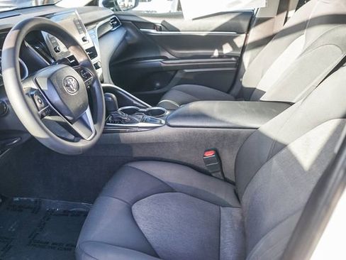 Used 2022 Toyota Camry LE image 19