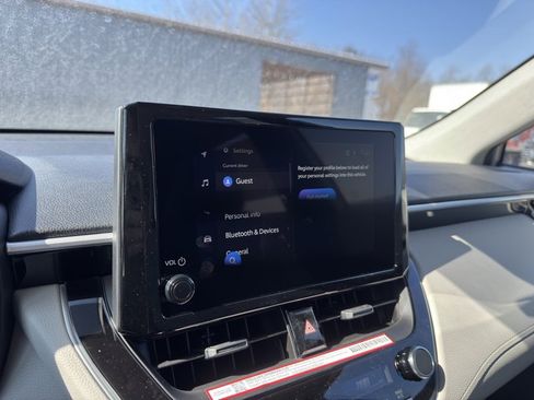 New 2026 Toyota Corolla Cross L image 18