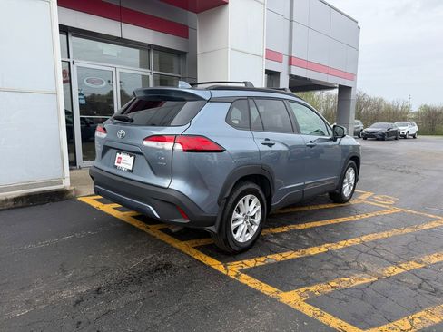 Used 2023 Toyota Corolla Cross LE image 5