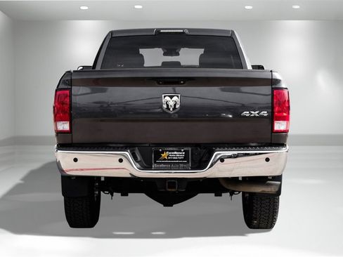 Used 2018 RAM 2500 Tradesman w/ Chrome Appearance Group image 7