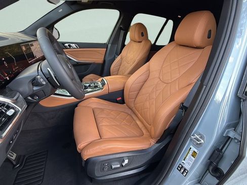 New 2026 BMW X5 xDrive40i w/ M Sport Package image 24