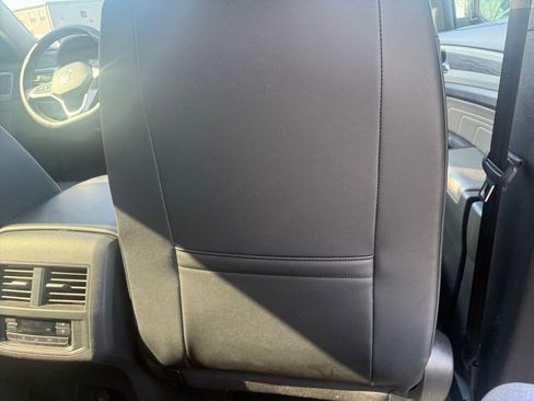 Used 2023 Volkswagen Atlas SE image 16