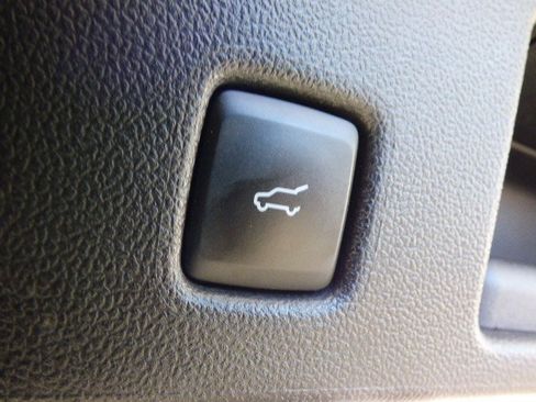 Used 2022 Ford Escape SEL w/ Technology Package image 13