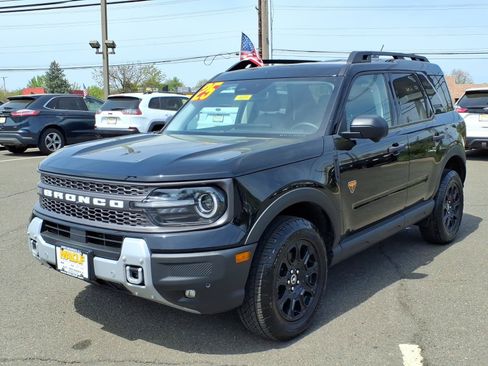 Certified 2025 Ford Bronco Sport Badlands AWD/4WD image 3