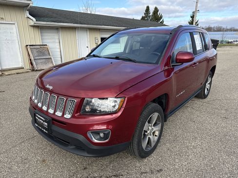 Used 2017 Jeep Compass High Altitude image 12